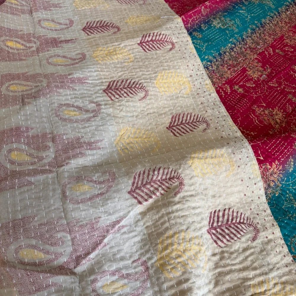 VTG New Kantha Quilt Throw Blanket Red Teal Floral Paisley Hand‎ Stitched 92x52